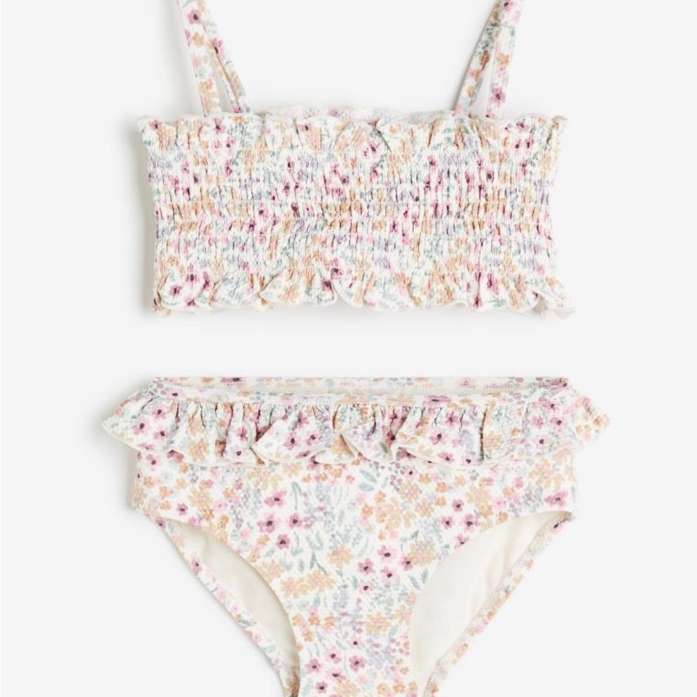 NWT H&M Girls Ruffle Trim smocked swimsuit bikini 2 piece size 5/6 Toddler 5T 6T